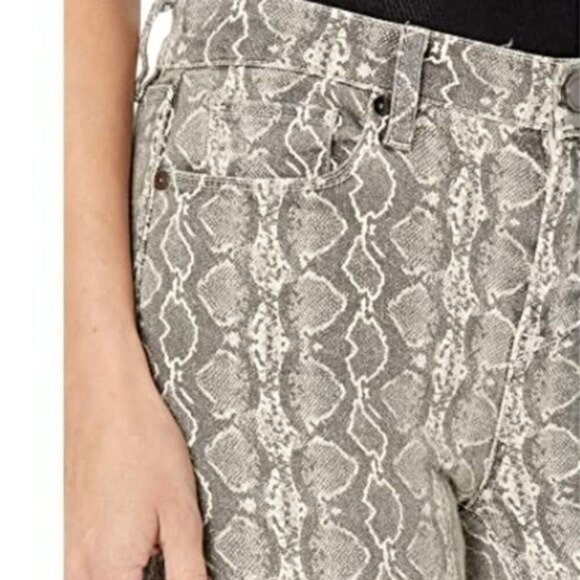 Blank NYC Snake Print Cropped Skinny Jeans Size 24 NWT - Picture 3 of 13